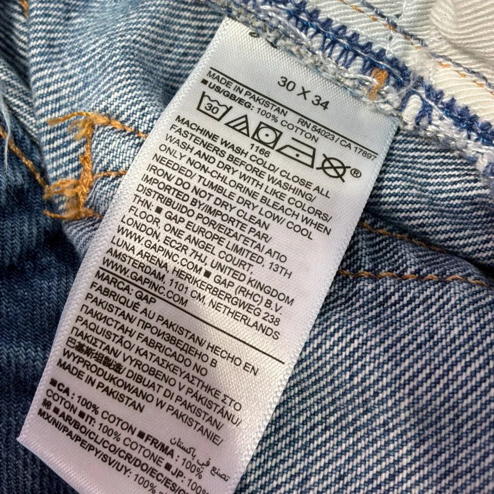 GAP straight leg